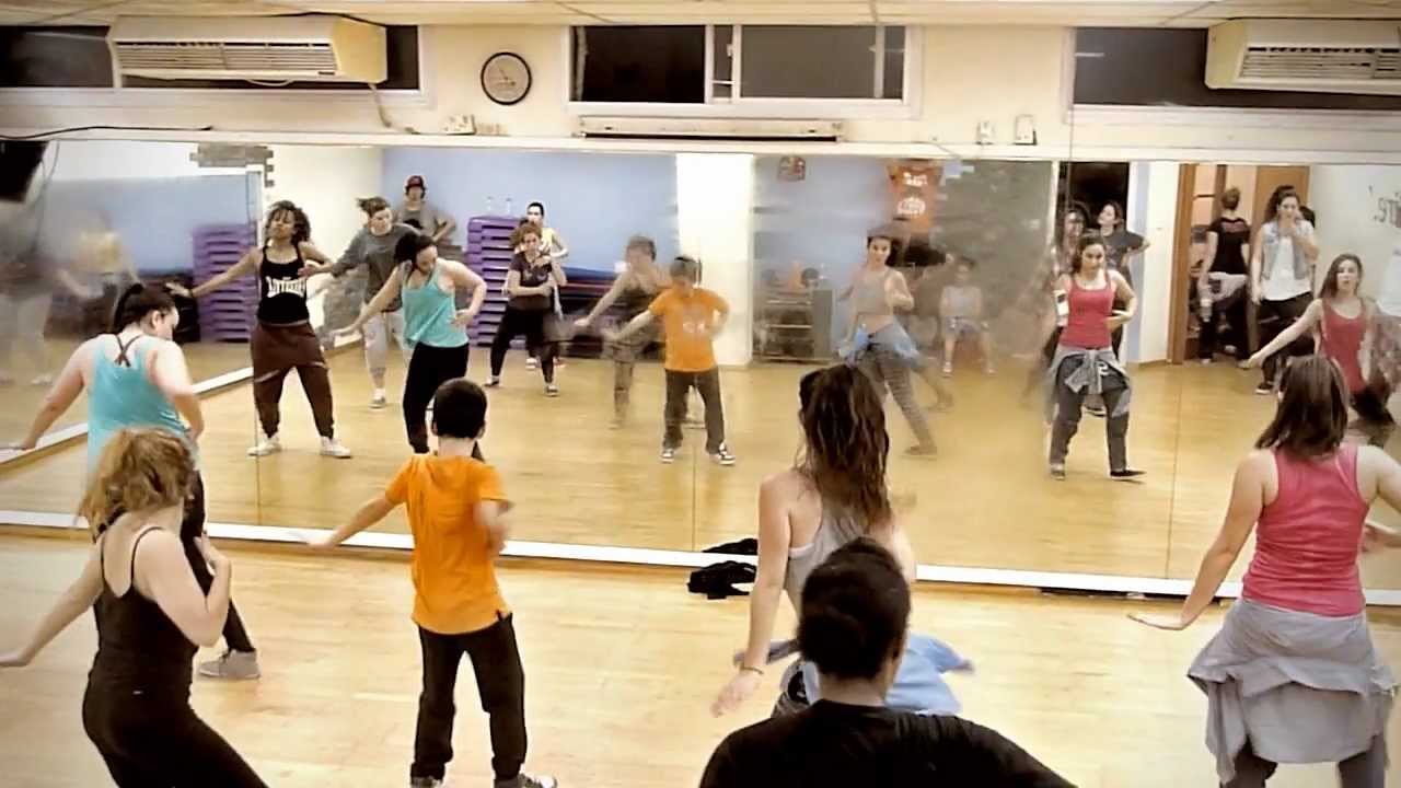 Rihanna ft. David Guetta - Right Now | Dance | BeStreet