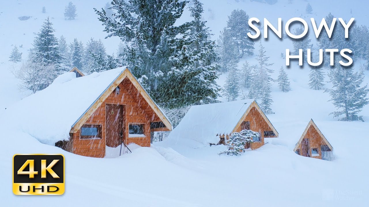 Snowy Huts - Heavy Snowfall on Log Cabins - Snowing Sounds - Relaxing Winter/ Christmas Ambiance 4K