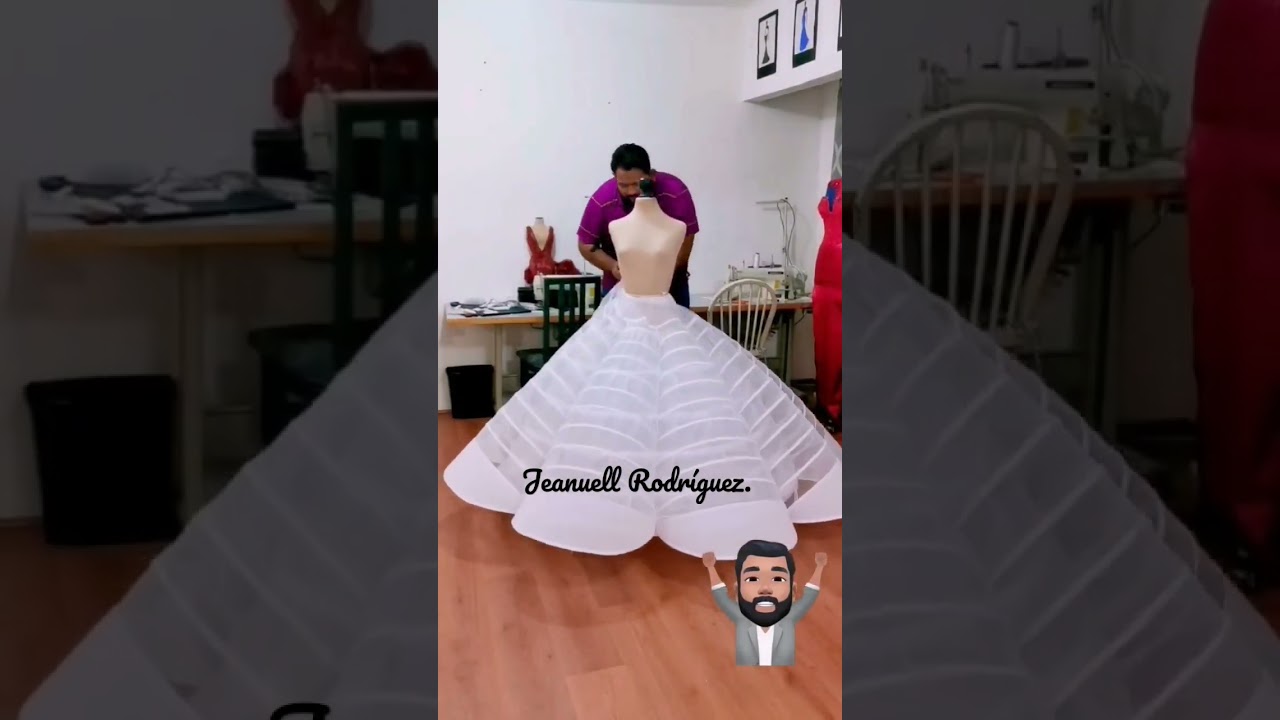 Crinolina de paneles o Gajos de Jeanuell Rodr&iacute;guez. #crinolina #tarlatan