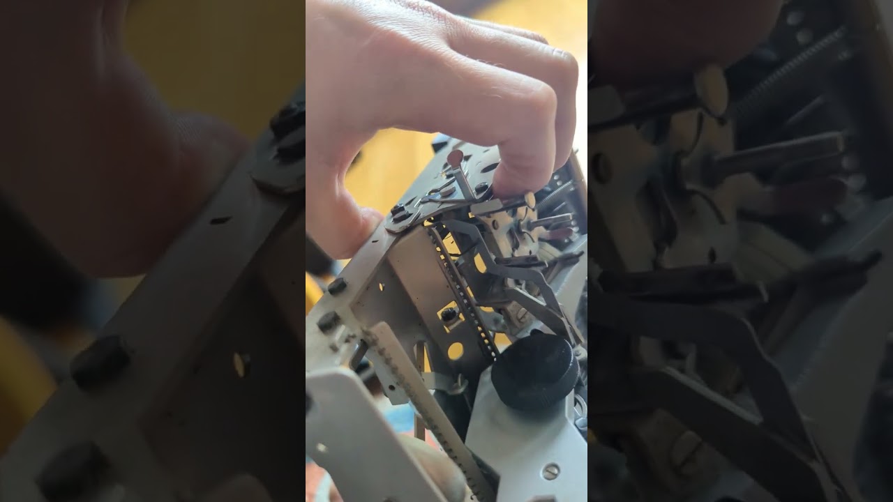 Fixing Ribbon Reverse on an Olivetti Lettera 32