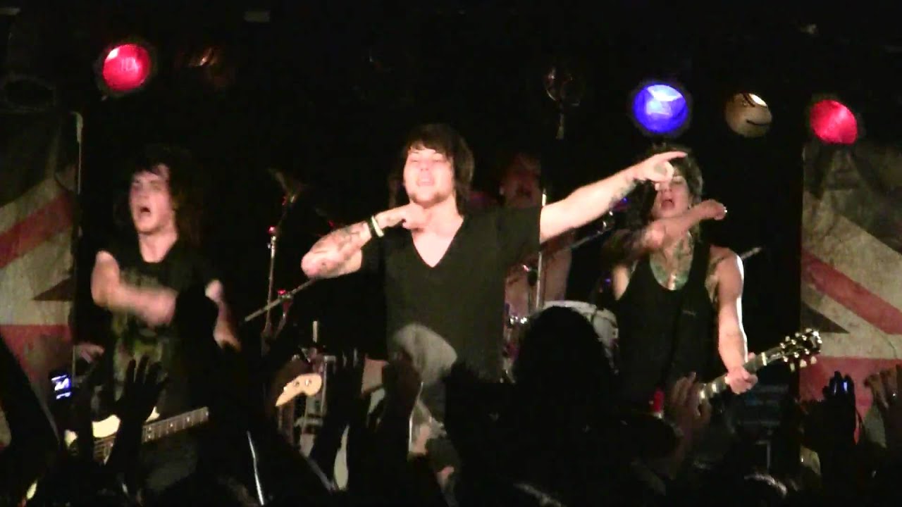 2010.06.01 Asking Alexandria - Hey There Mr. Brooks (Live in Milwaukee,WI)