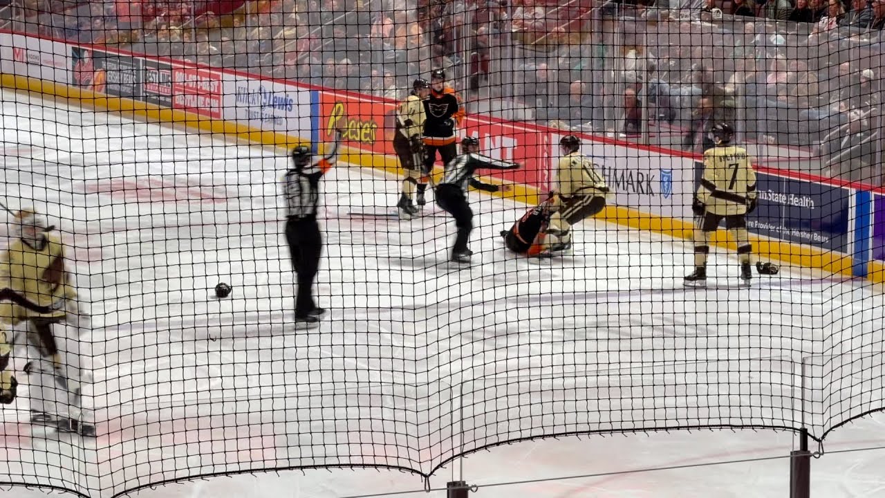 Close Game And Free Hockey | Hershey Bears Vs Lehigh Valley Phantoms