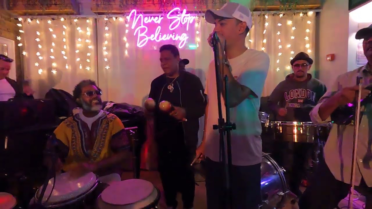 Cuban Salsa Party 🇨🇺 at Tropics68 with Rene Alvarez and friends #livemusic #cuba #salsaparty #london