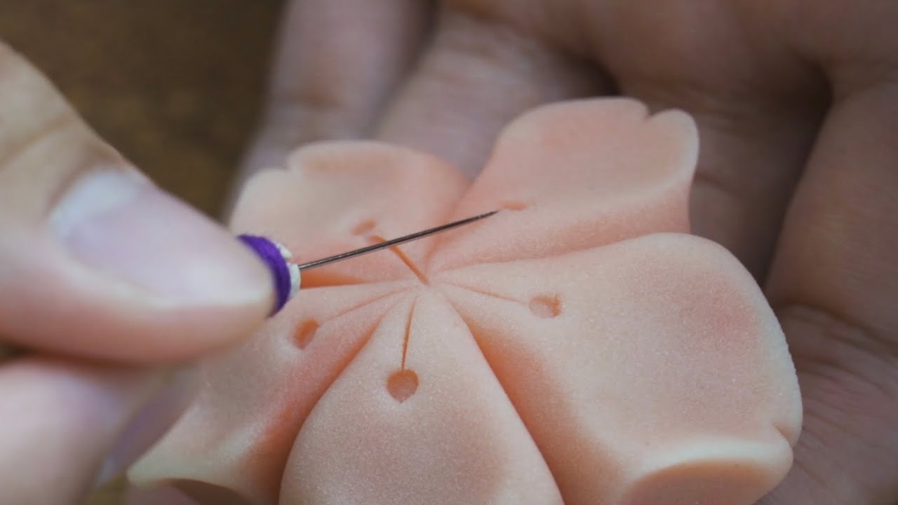 Traditional Japanese candy art (Sakura) / 桜練切