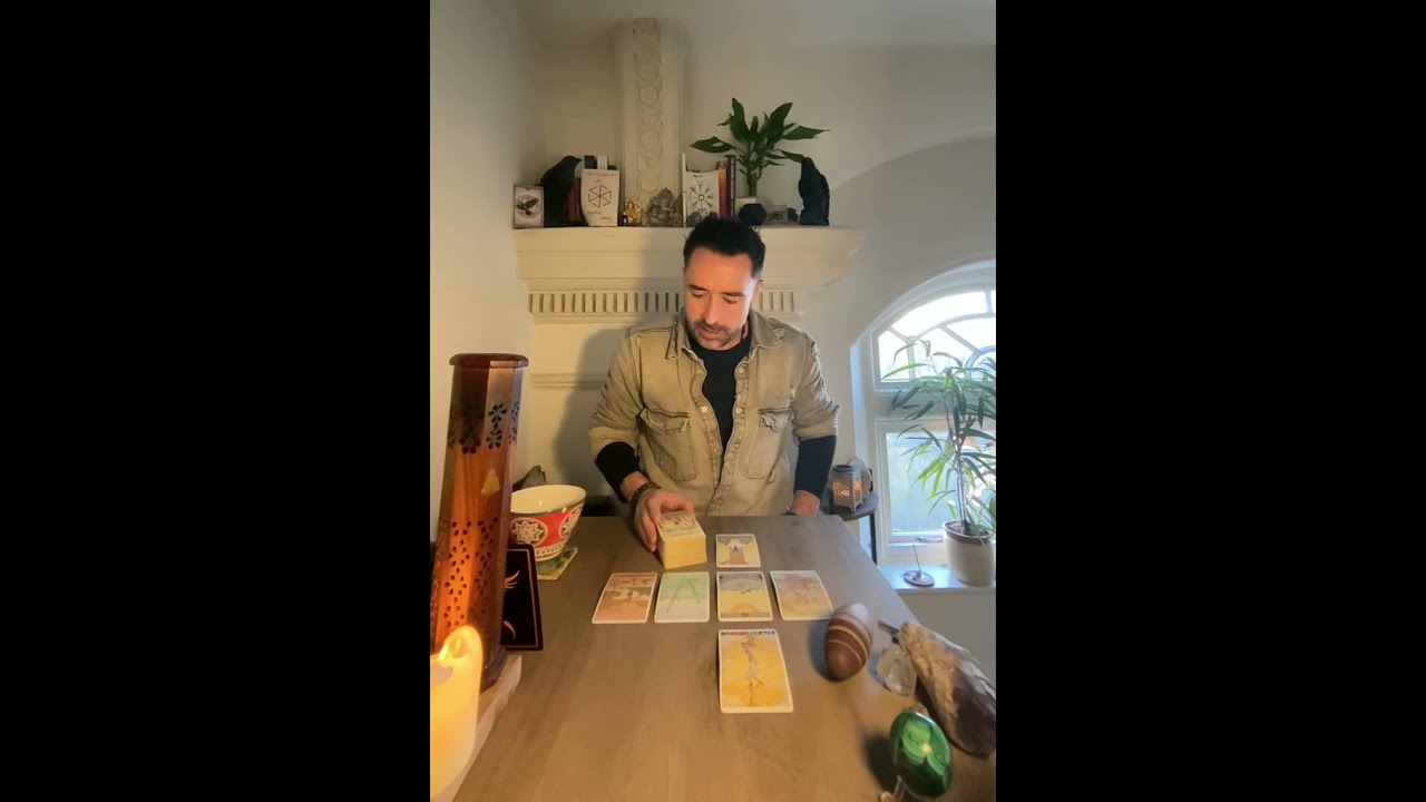 Leo ♌️ IT MAY NOT FEEL LIKE IT BUT EVERYTHING IS DIVINELY ORCHESTRATED FOR YOU Tarot December 2024