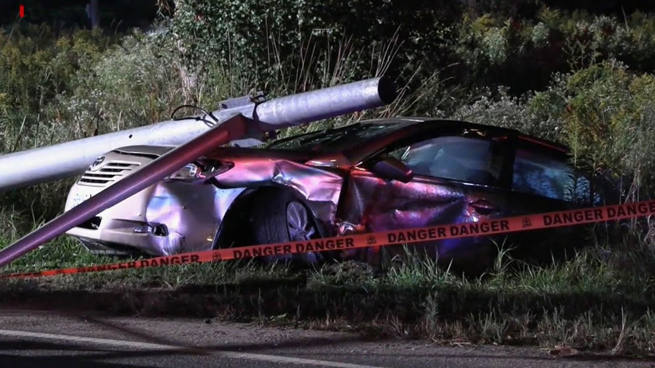 Police believe crash in Ont. that sent two to the hospital may have been caused by thrown rocks