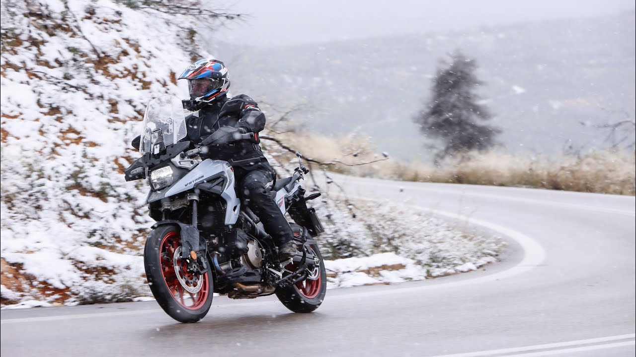 Первая поездка | Suzuki Vstrom 1050 и 1050DE 2023 года в заснеженной Греции