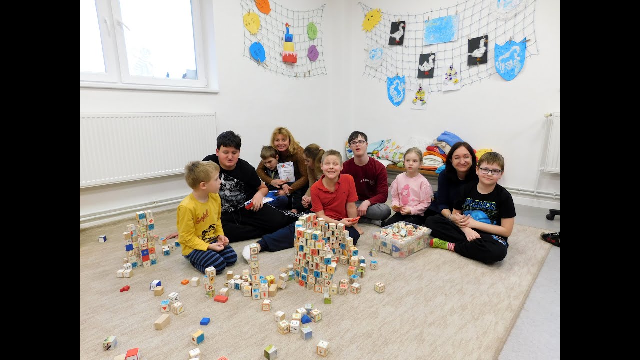 Kostky a kostičky - stavění kostek v družině