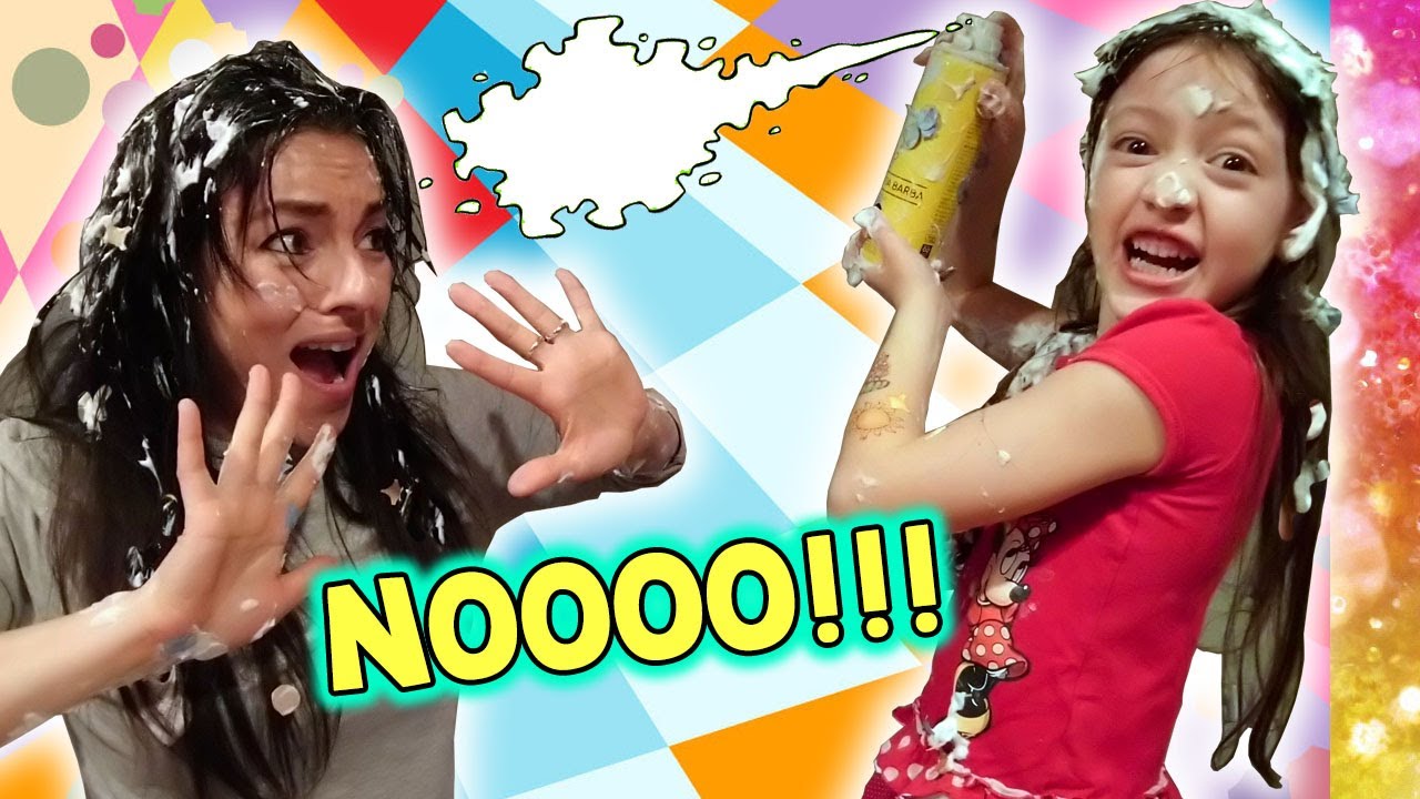 NON SCOPPIARE IL PALLONCINO SBAGLIATO CHALLENGE! 🎈SCHERZI DI CARNEVALE con la schiuma