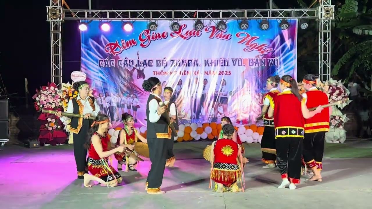Đồng Niên 1968 mừng sinh nhật 7t Zumba Nghiêm Xá