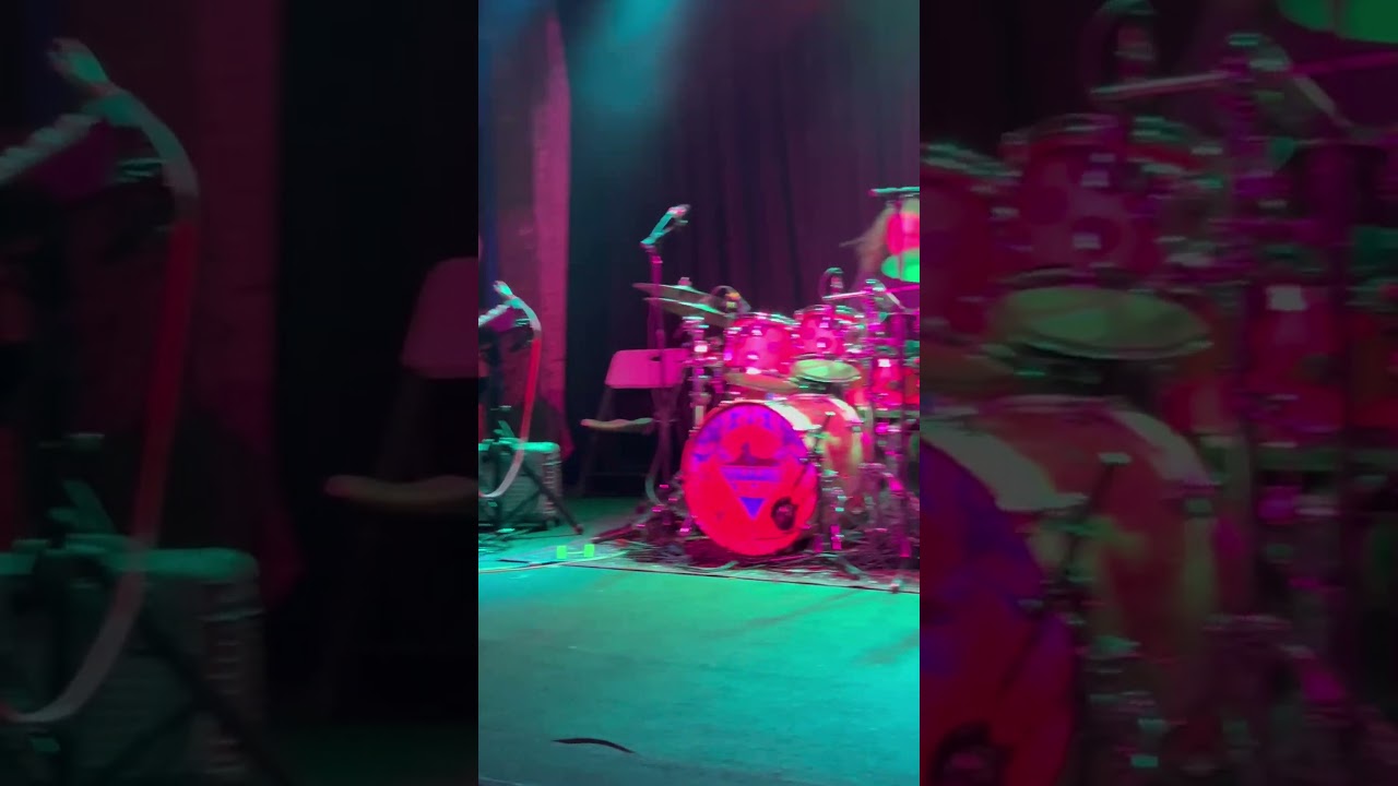 Melvin Seals  hammering his Hammond - Shakedown Street Buffalo Ironworks 4/1/25