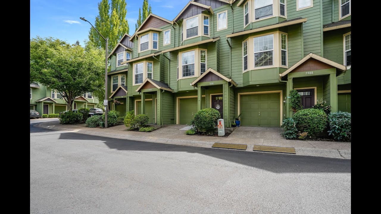 Immaculate updated with tandem garage easy freeway access 7898 SW Pickleweed Ln, Tigard, OR 97224