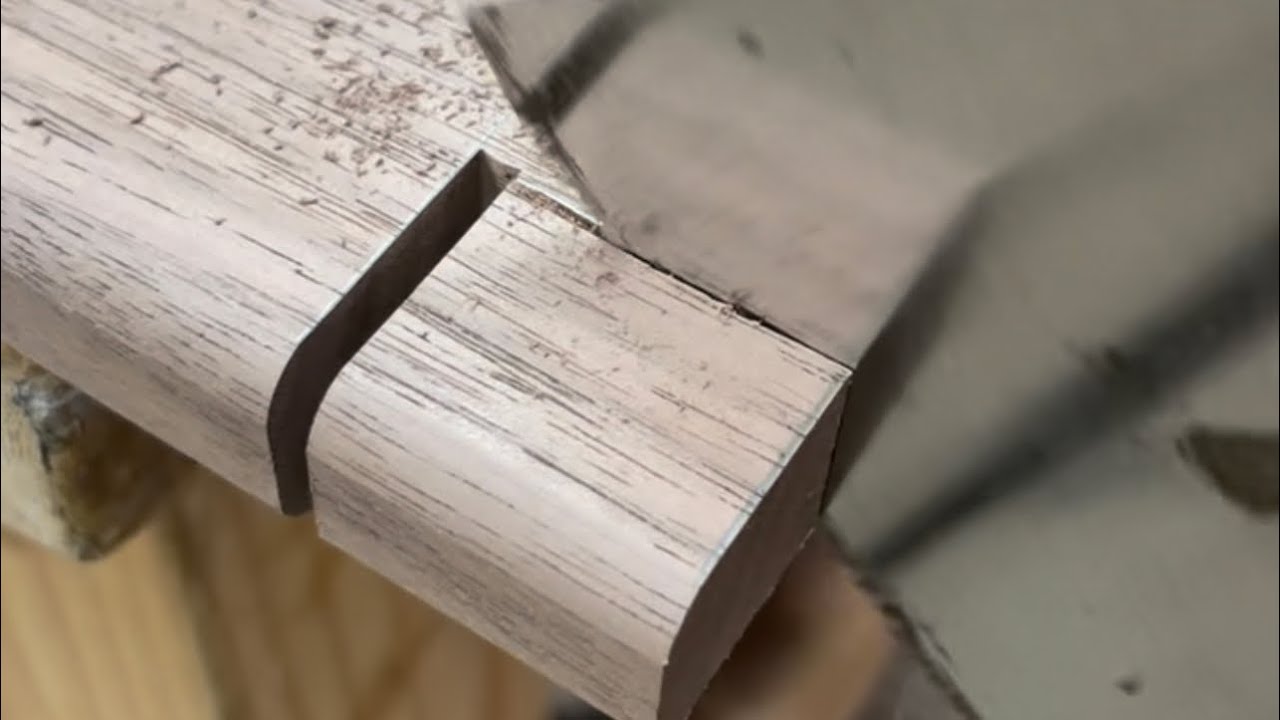 Cutting joinery for the rails of the queen bed. Part 9 of 12