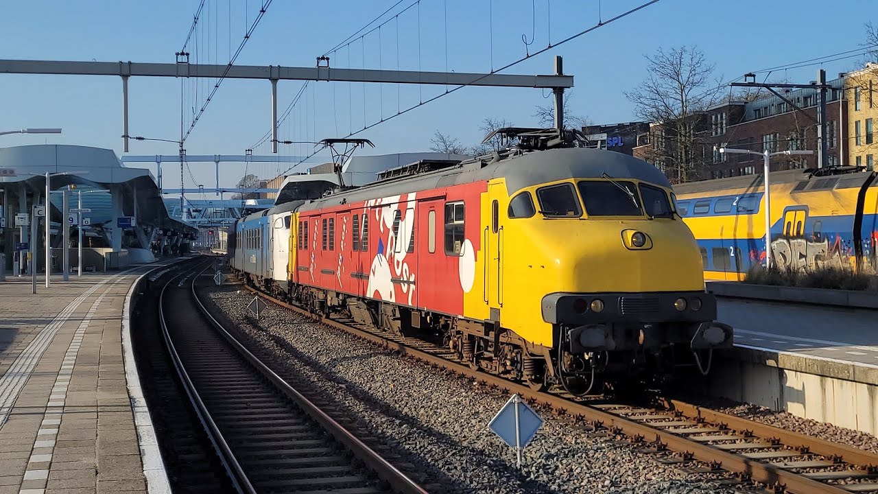 Stichting 2454 CREW 3029 + Keolis 904 vertrekken uit Arnhem Centraal
