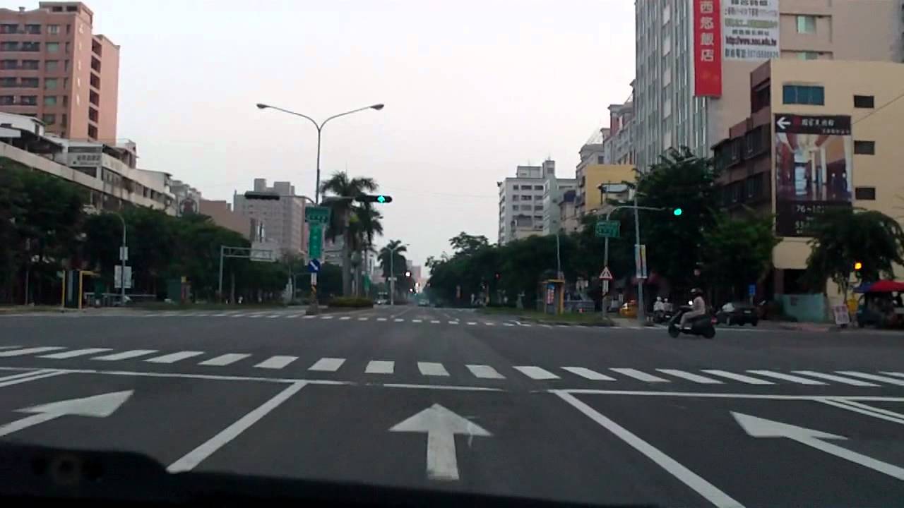 從車內看高雄~清晨 