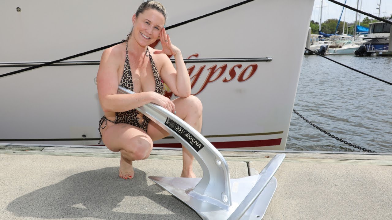 This Woman Takes Over and We Replace our Rocna Anchor!  - The Lazy Geckos