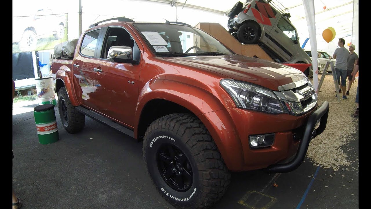ISUZU D-MAX LS EXTREM SERIES 37 CUSTOM DOUBLE CAB PICK-UP ! WALKAROUND + INTERIOR ! RED COLOUR !