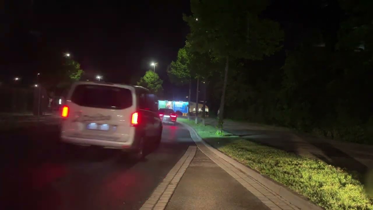 Romantische Stadtrundfahrt bei Nacht. Linie 90 Paunsdorf - Wahren