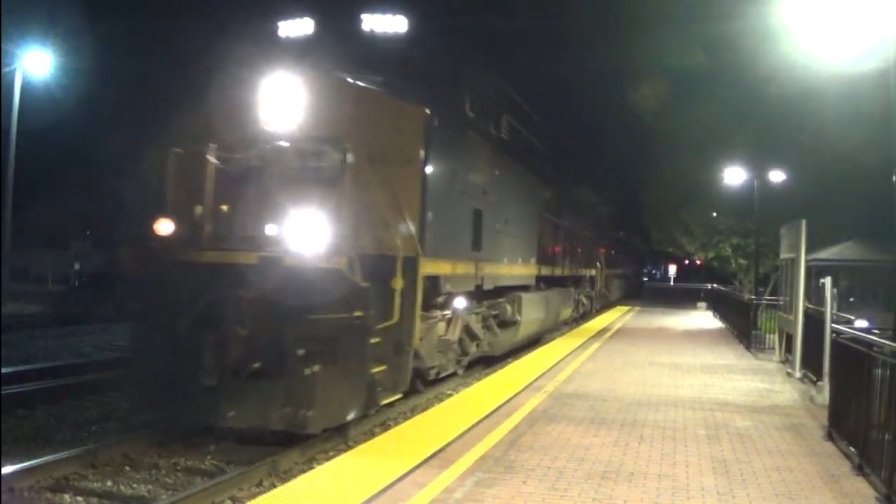 (CSX Indianapolis Subdivision Railfanning) CSX M688 At Connersville, Indiana