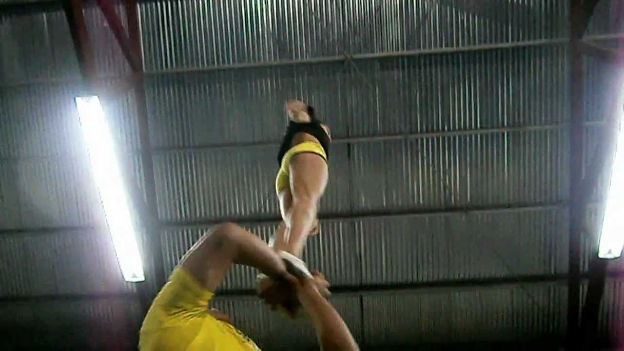Xtreme Cheer - Fifi & Chevez