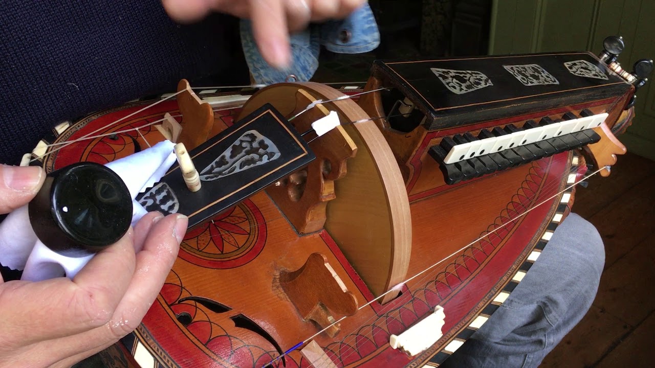 Hurdy Gurdy set-up  part 1 Rosin