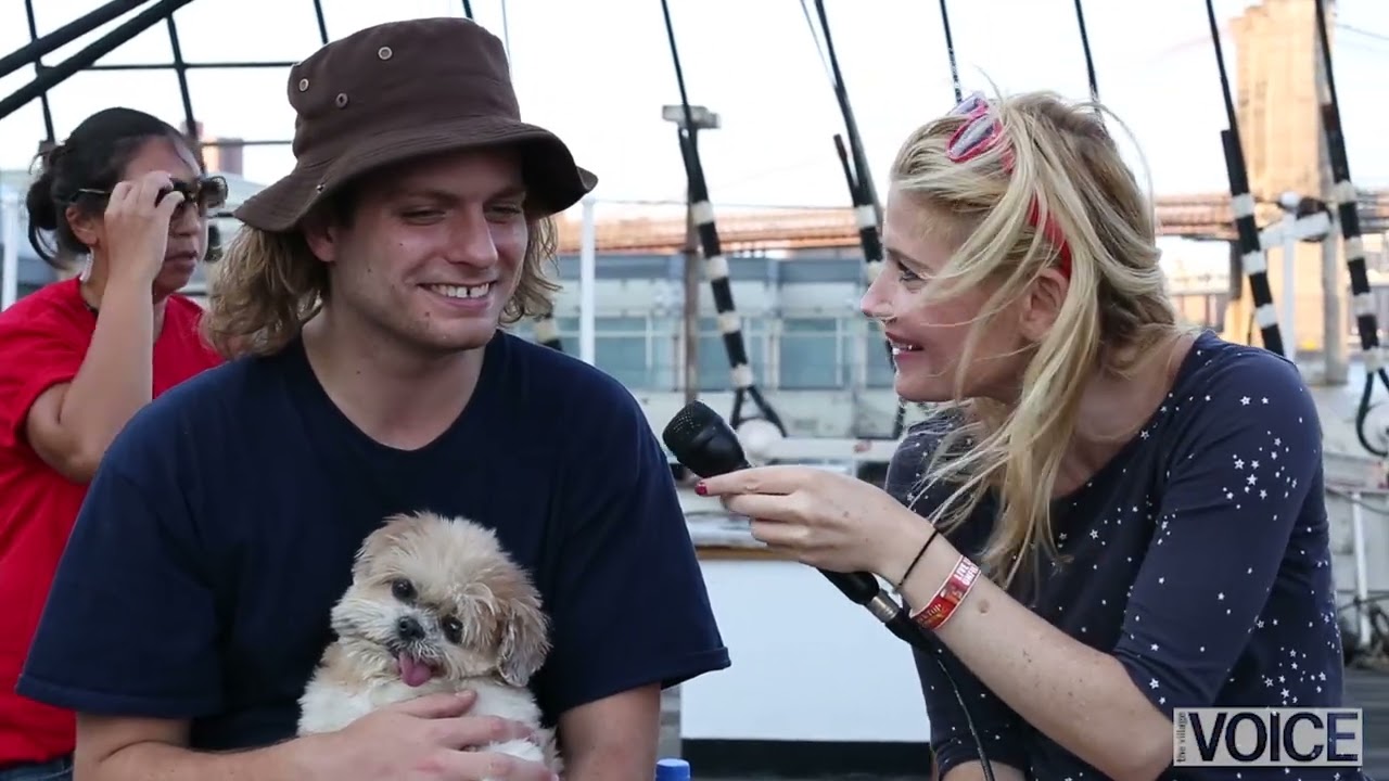 Mac Demarco - Interview @ 4Knots Music Festival, NY // 7/12/2014