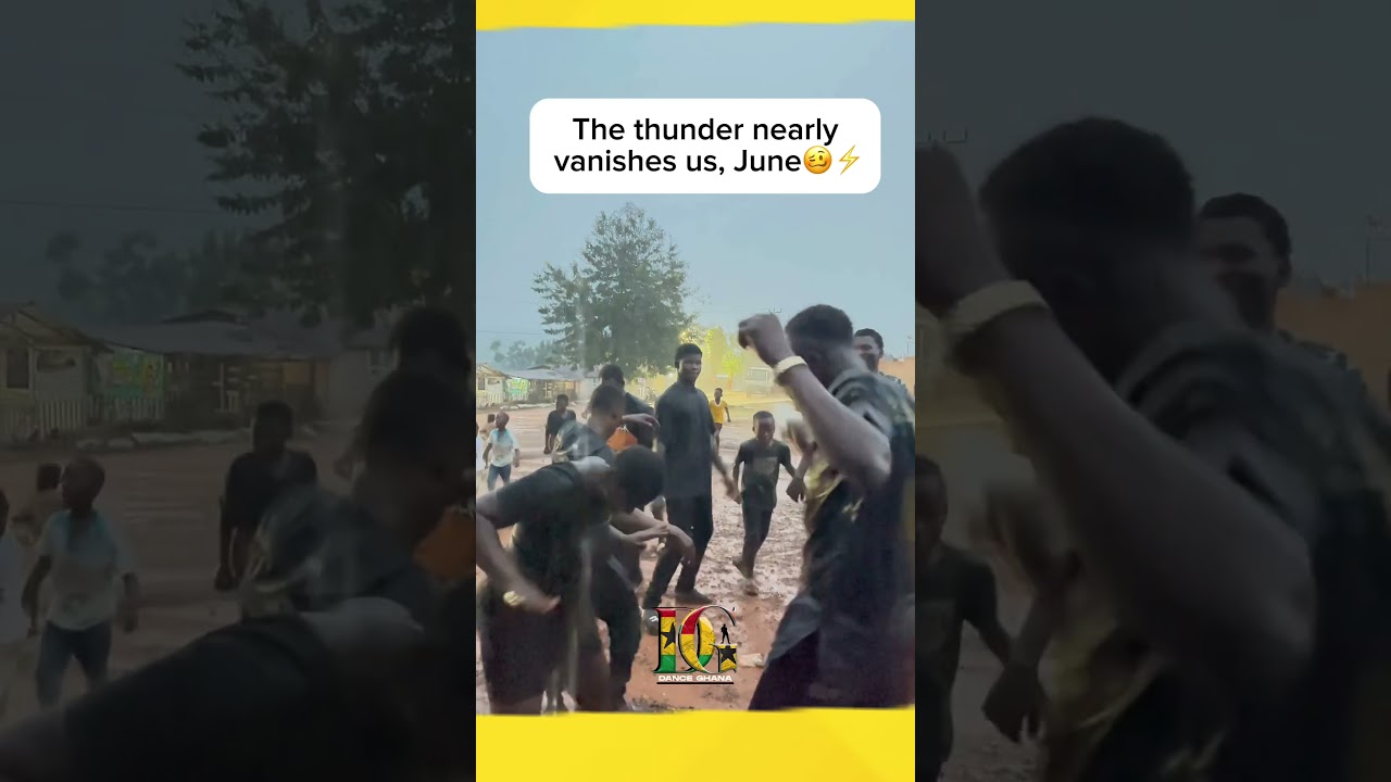 Thunderstorms in Ghana are becoming a serious concern ⚡🇬🇭 Thankfully, everyone was safe 🙏