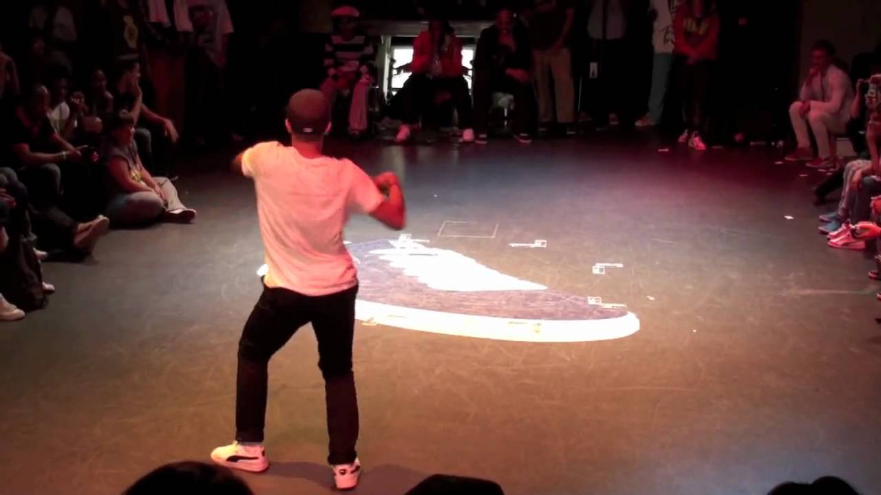 Nothing But Flavor 2010, Host Showcase, Salah