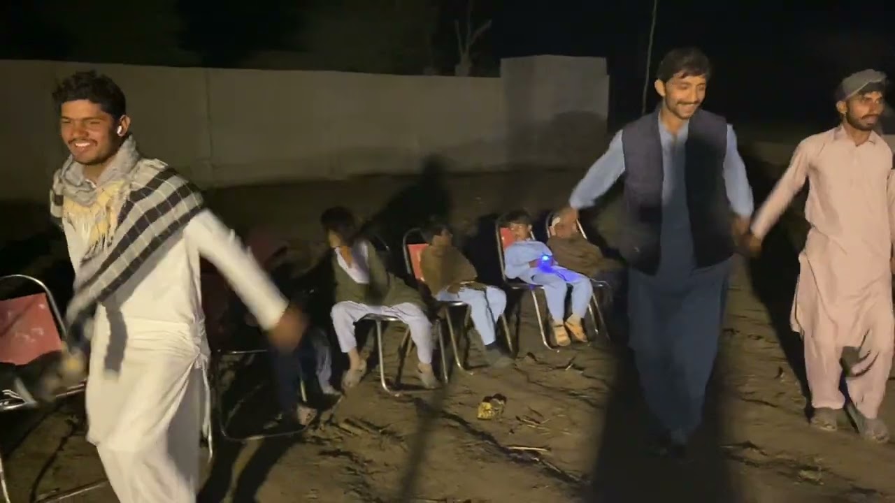   Mehandi  Raat enjoy 🕺Saraiki jhumar 🥰#azansajidvillgae #mahndi #sarkijhomar