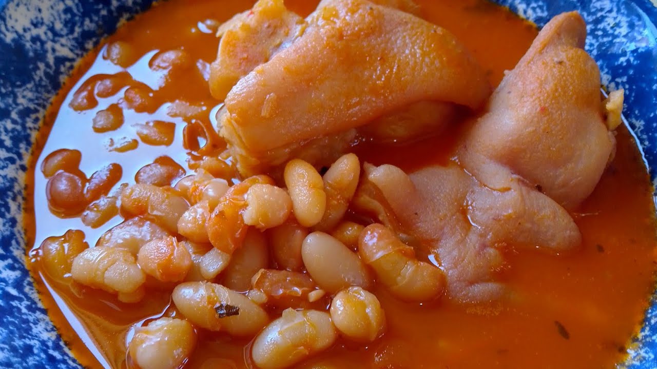 Patitas de Puerco con Frijoles 🐷