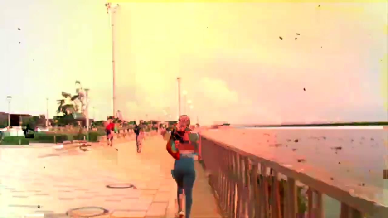 Corriendo al amanecer en el malec&oacute;n (con Caro)