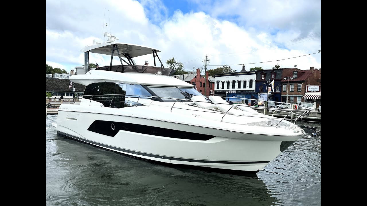 2023 Prestige Yachts 520 Fly, For Sale!
