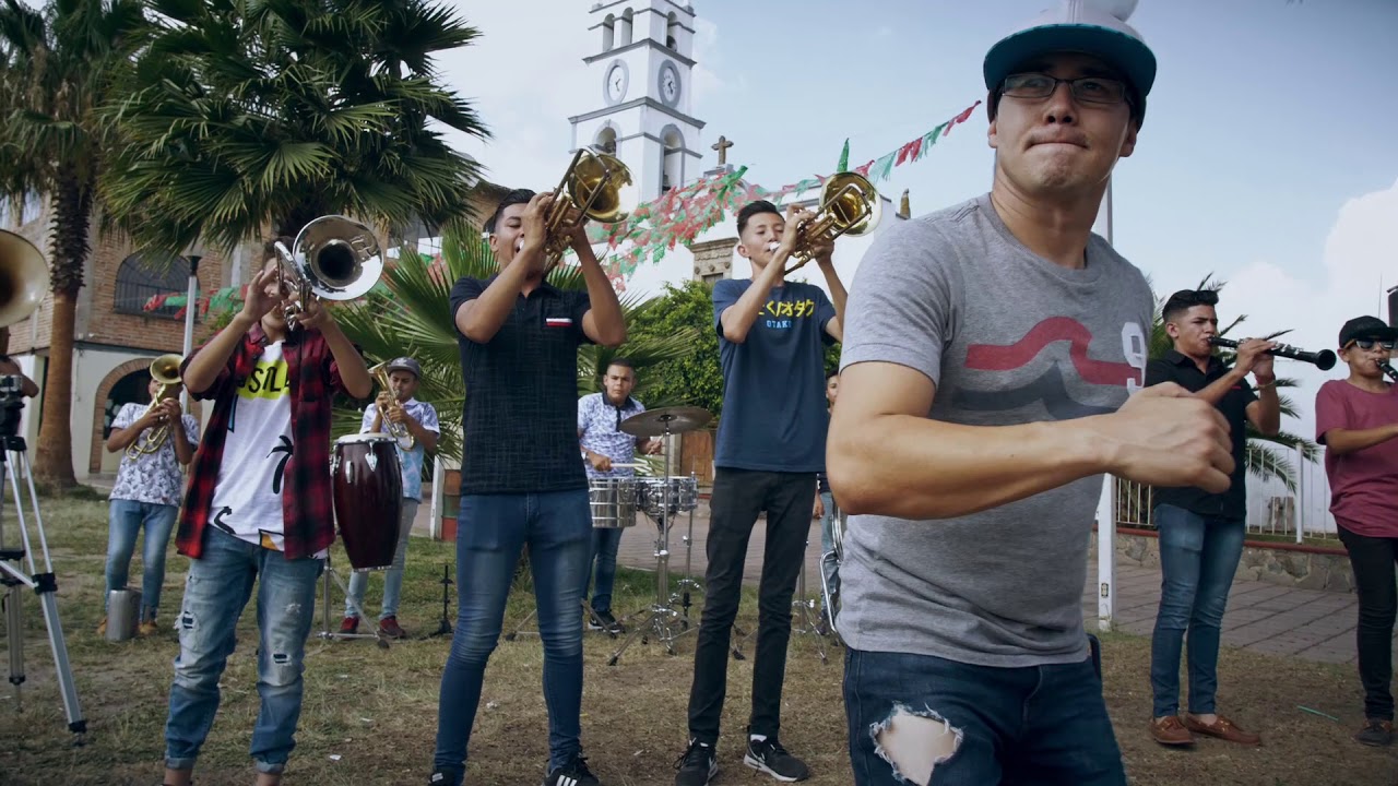 EL CONDOR PASA BANDA LOS COYULITOS (en vivo)