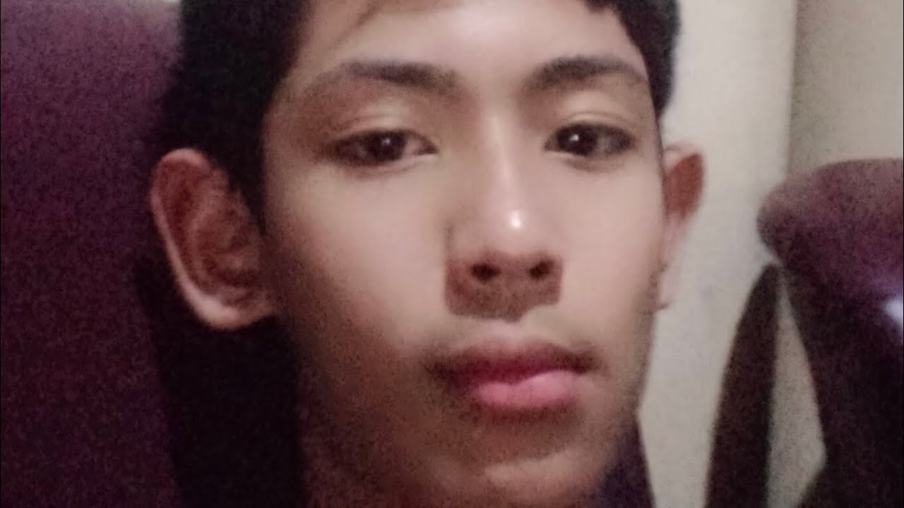 live pertama