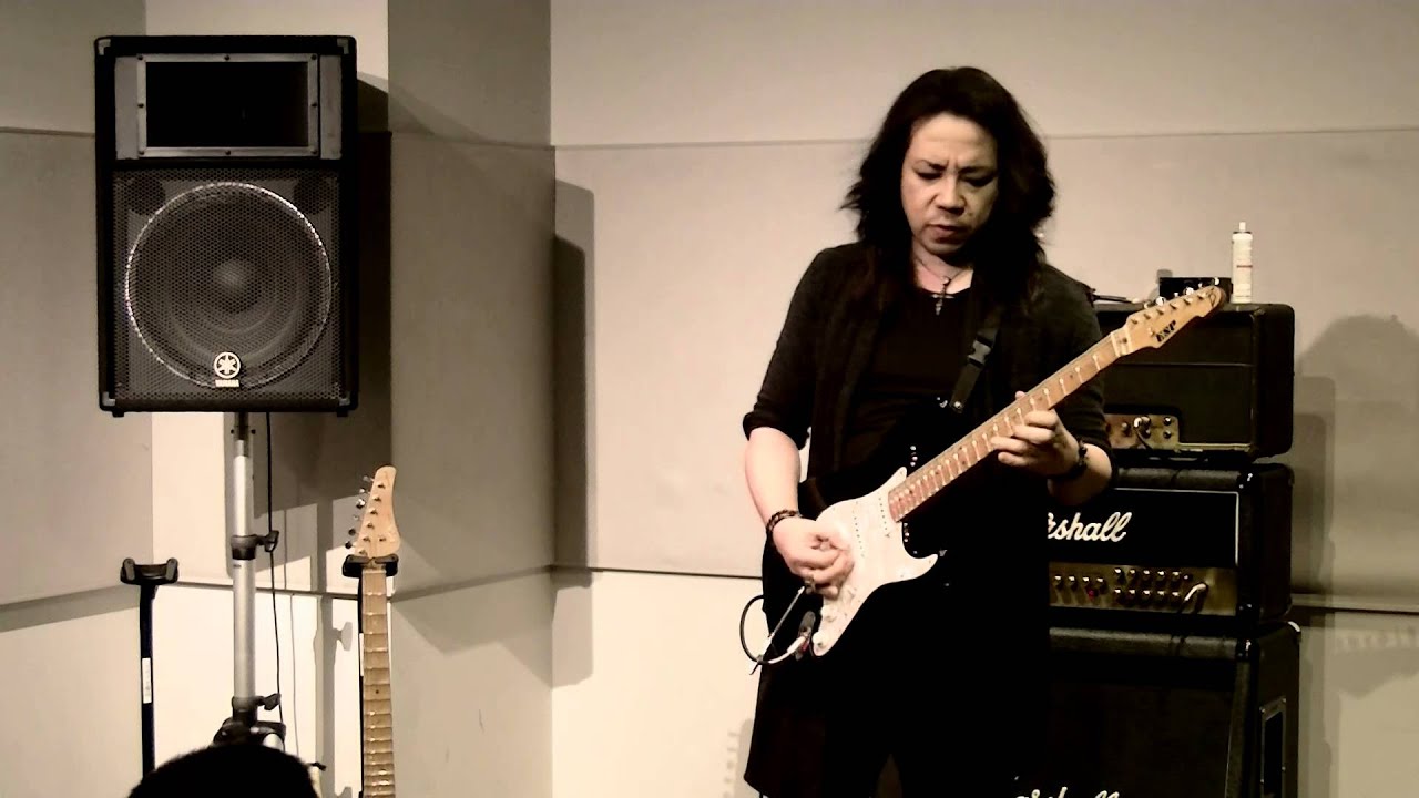 Evil Eye/YNGWIE MALMSTEEN performed by Kelly SIMONZ