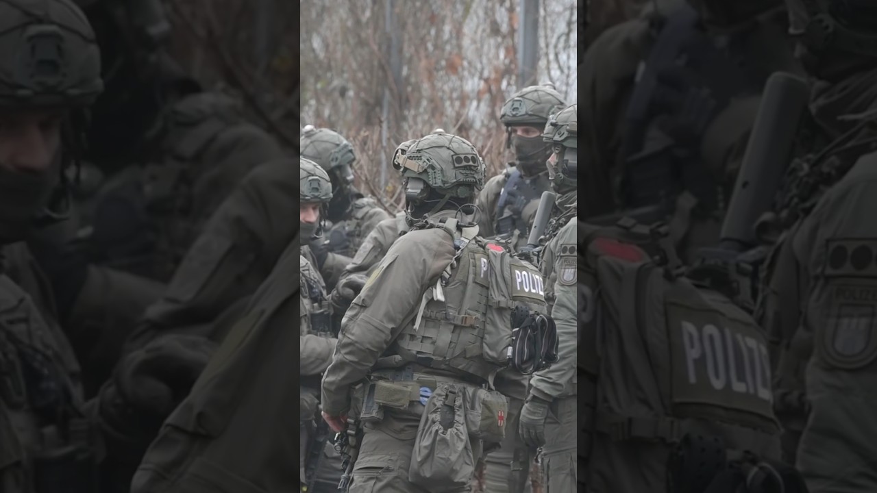 Person mit Waffe gesichtet: Gro&szlig;einsatz der Polizei an Hamburger Schule