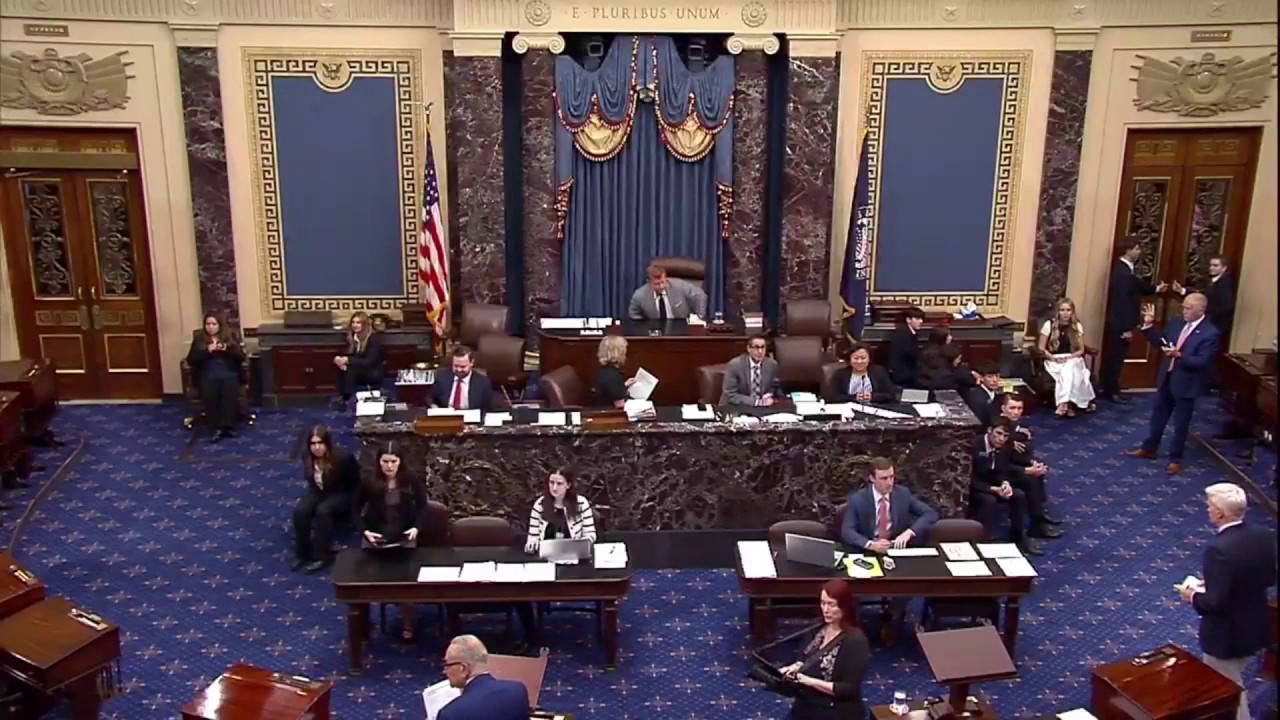 Полное голосование в Сенате по военным полномочиям Трампа: резолюция о выводе войск из Ирана откл...