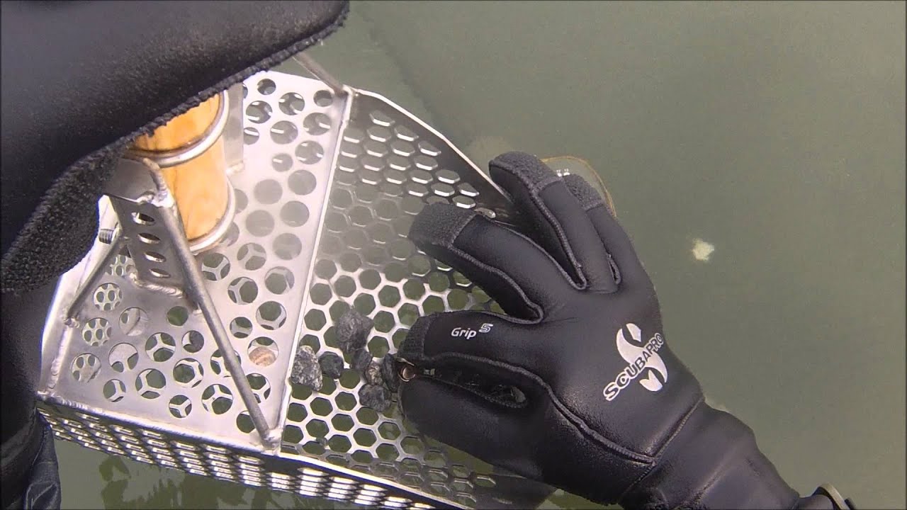 Garrett ATX -- Gold in Salt Water While Wading