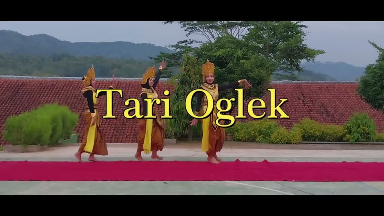 Penampilan Tari Oglek dalam FLS2N 2024 | SMPN 1 Sadang