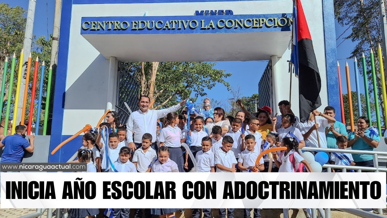 Inicia año escolar con adoctrinamiento político y teñido de rojo y negro