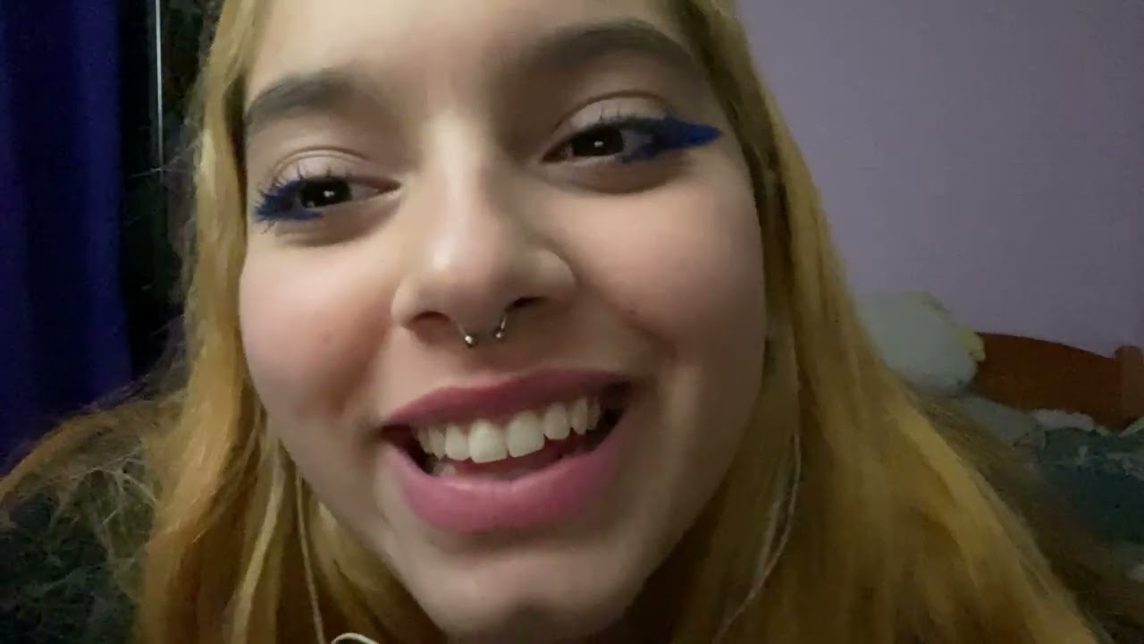 ASMR RESPONDIENDO COMENTARIOS PARTE 1| SOFIWI