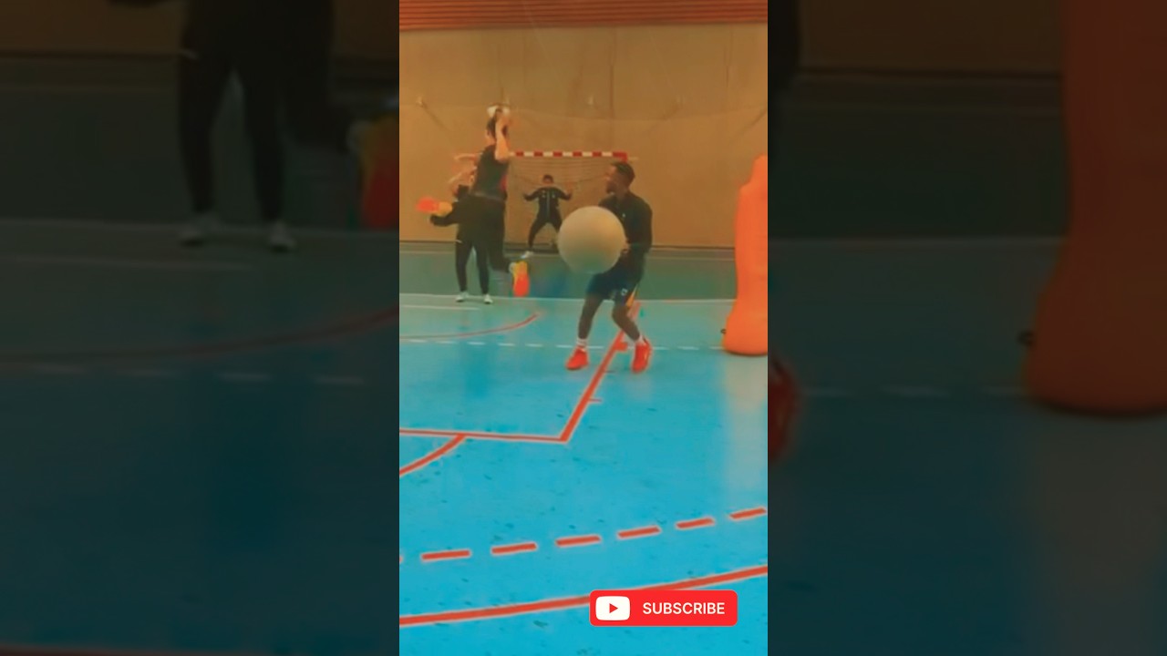 9 meter Jump shot Handball 🤾&zwj;♀️ #handball #ytshorts #trending #sports #shorts #youtubeshorts #short