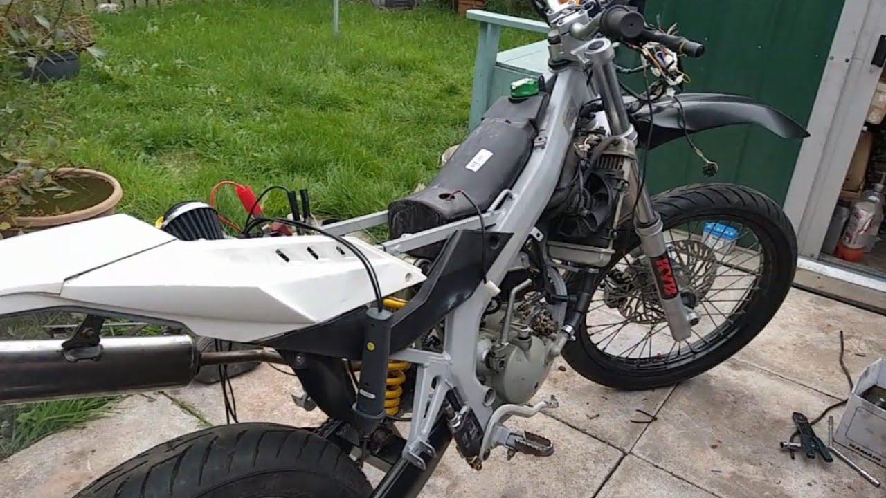 2010 Aprilia Rx50 rebuild Part 7. It Starts!