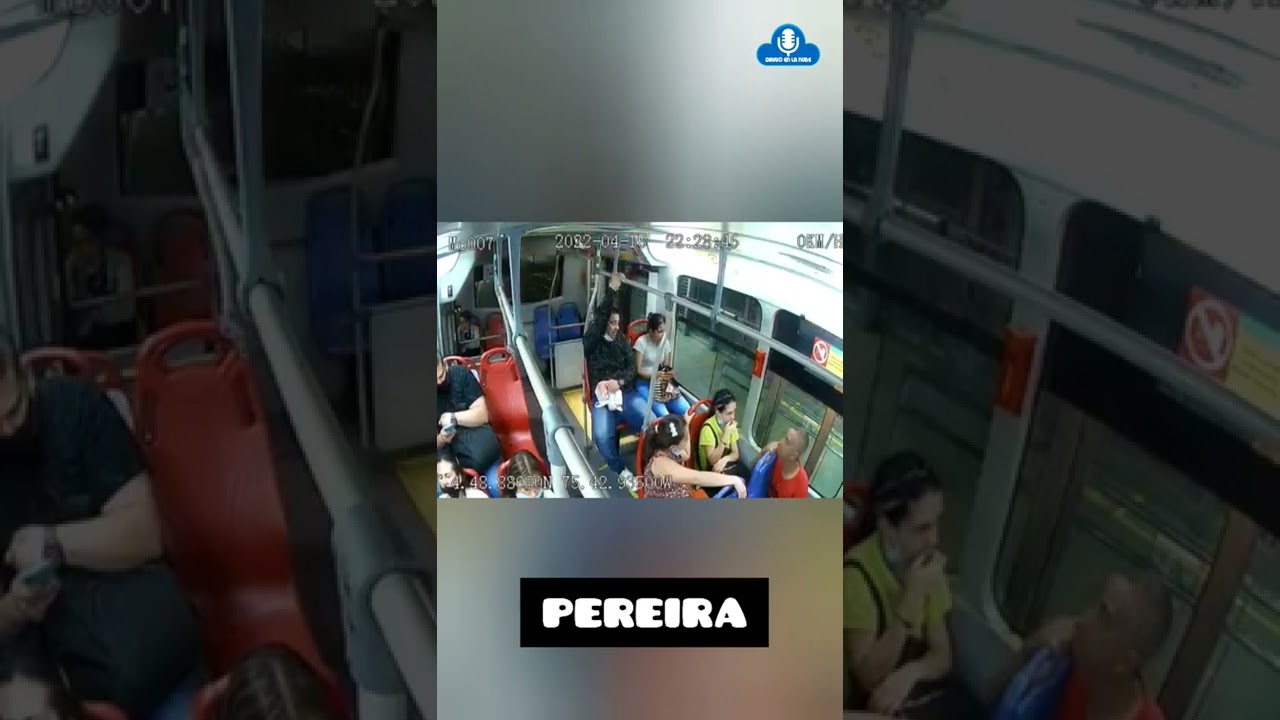 #noticias intentan #robar el #celular de un #ciudadano en el #megabus de #pereira, en #colombia