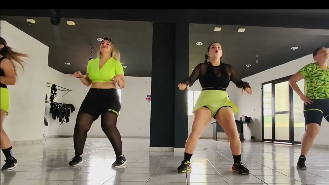 El Paso del canguro -  Yorch y su Carisma |  Zumba | Bailefitness