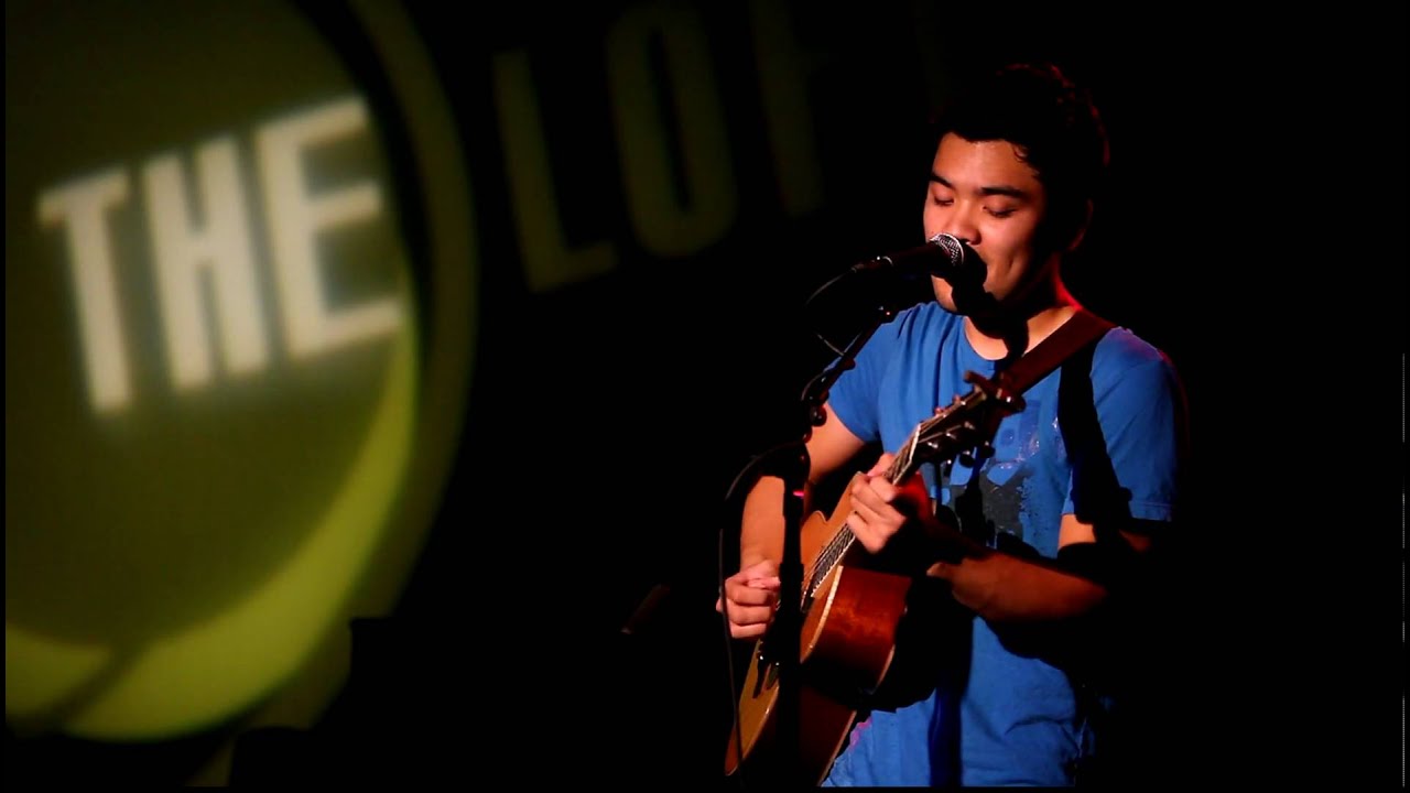 Gabe Bondoc - Gentleman Don't (High Quality)  11.08.09 The Loft @ UCSD Luminance Show
