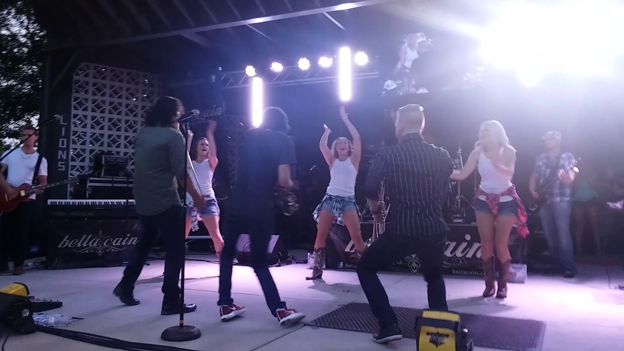 Bella Cain- Country Girl Shake It For Me