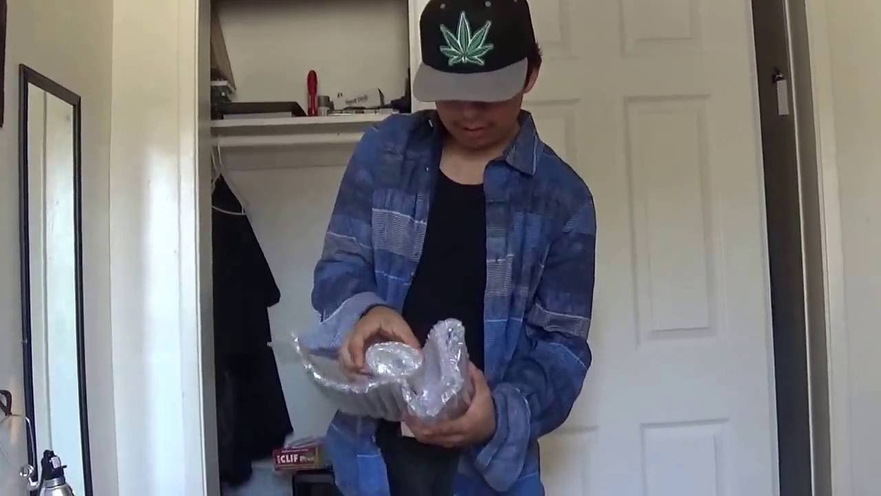 Unboxing New Bong! waited long enough