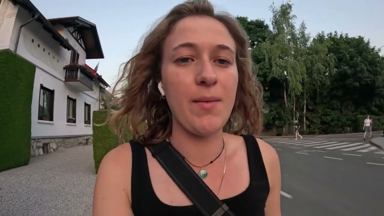 Solo Travelling Budapest... I Don't Recommend for Solo Female Travelers