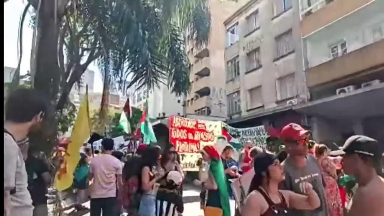 Povo se manifesta em favor dos palestinos